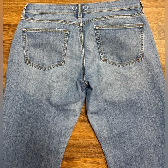 Anthropologie pilcro and the letterpress medium wash low rise denim jeans 31 EUC - Picture 11 of 13